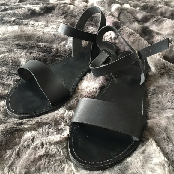 Simple Black Strap Sandals - Picture 1 of 3